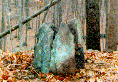 Hollow cairn